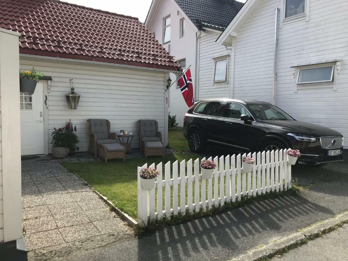 Koselig Landsbyhus I Nordfjord Nordfjordeid Zewnętrze zdjęcie
